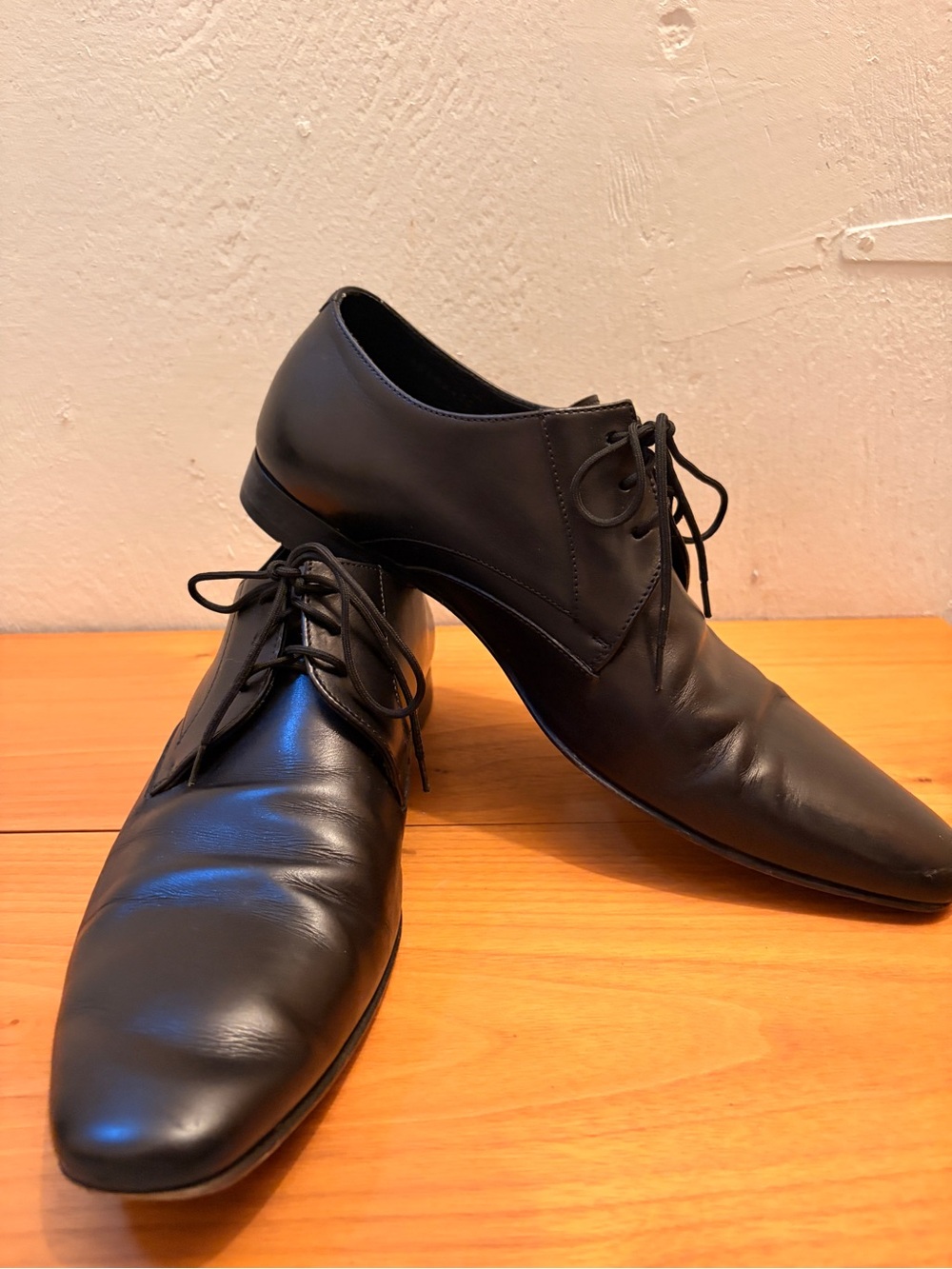 Hugo Boss  Men's Black Leather Derby Dress Shoes